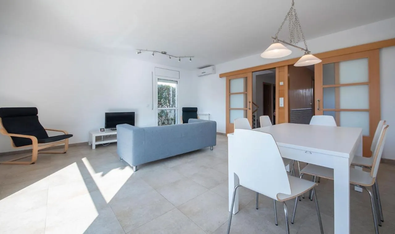 Eulalia Apartments, Tarracohomes アルタフィリャ